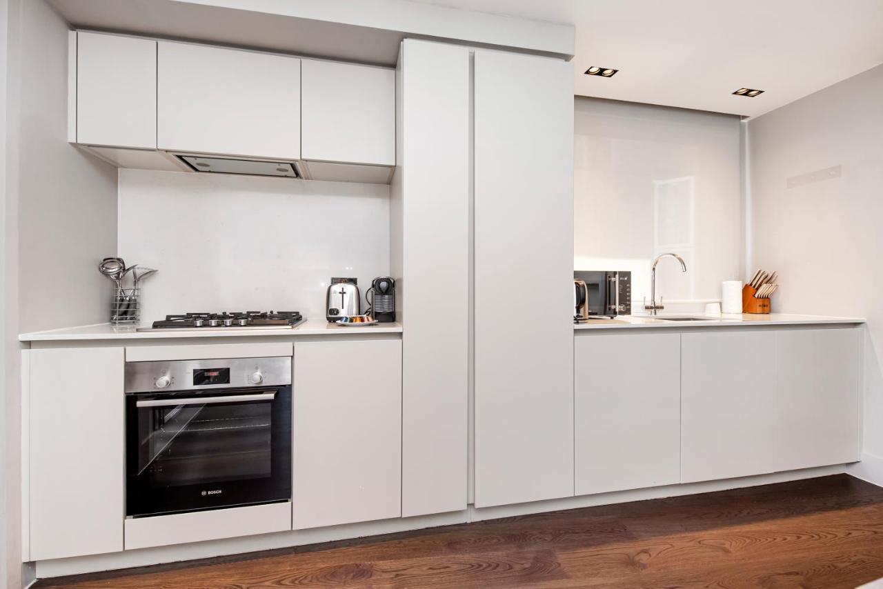 New Build-air Con-2 Bedroom-two Bathrooms 2 Apartment London